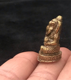 Miniatura de Ganesh Removedor de Obstáculos. Hecho Artesanalmente en Nepal (Tamaño 3 a 4 cms Aprox). - www.eltercerojo.cl