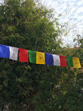 Mini Bandera Tibetana Premium 0002 - Seda Polyester - 76 cms  Longitud Aprox. - www.eltercerojo.cl