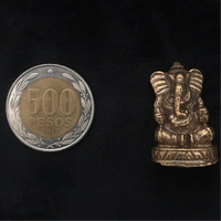 Miniatura de Ganesh Removedor de Obstáculos. Hecho Artesanalmente en Nepal (Tamaño 3 a 4 cms Aprox). - www.eltercerojo.cl