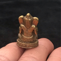 Miniatura de Ganesh Removedor de Obstáculos. Hecho Artesanalmente en Nepal (Tamaño 3 a 4 cms Aprox). - www.eltercerojo.cl