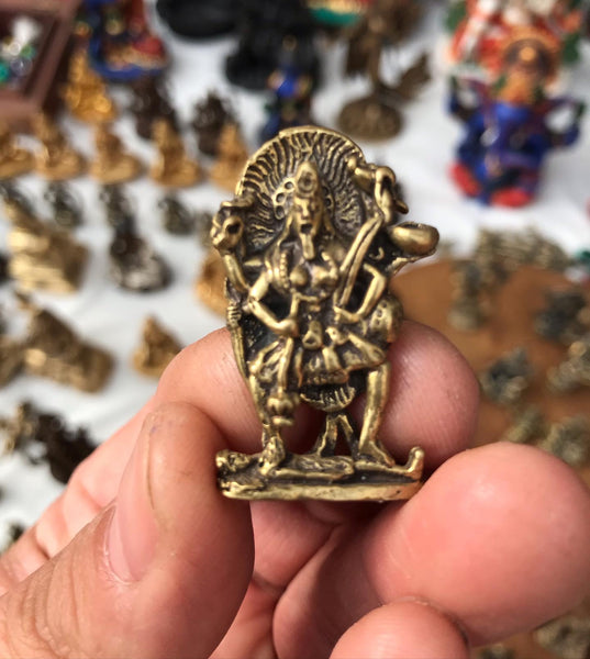 Mini Kali Deidad Fundida En Nepal.  Aleación Metálica "Brass".