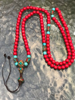 Mala o Japa Mala De Coral Rojo Hilado Por Artesanos De Nepal. - www.eltercerojo.cl