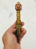 Phurba o Kila Tallada Artesanalmente - Daga Tibetana de cobre y bronce • Valor especial con transferencia bancaria