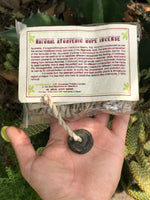 Incienso De Mecha Ayurvédico Natural ( Natural Ayurvedic Rope Incense ).  Contiene aproximadamente 80 mechas.  Hecho a mano en Nepal.
