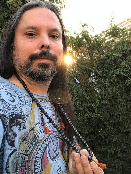 Mala (Japa Mala) con cuentas negras de protección. Código Mala 004 - www.eltercerojo.cl