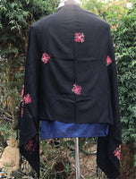 Pashmina Color Negro 0009, mezcla de Cahsmere. Hecho en Nepal, la tierra de Buda y los Himalayas. - www.eltercerojo.cl
