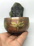 Cuenco (C024) Tipo Japonés Pequeño Hecho En Nepal  (baño de cobre).       ¡Carga audio del cuenco y escucha su sonido! - www.eltercerojo.cl