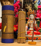 Incienso Tibetano de Sándalo. Contiene 30 varas de 1 hora aprox. Hecho a mano en Nepal. - www.eltercerojo.cl